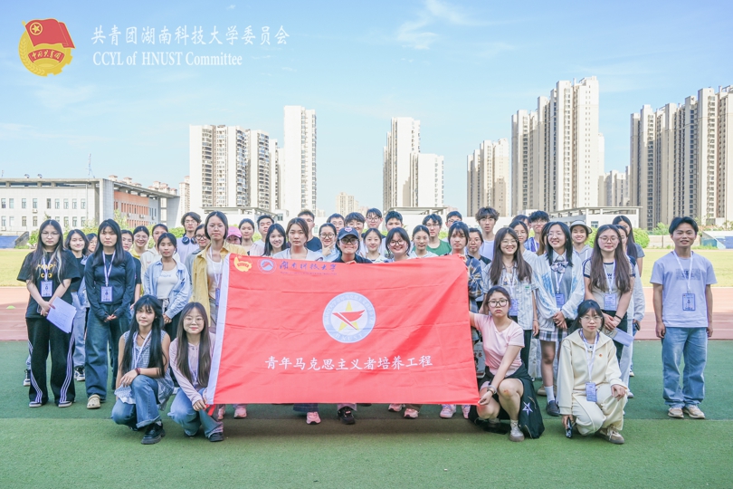 合影.jpg