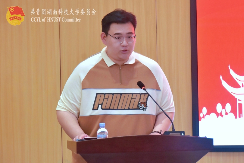 获奖学生房程宽发言.jpg