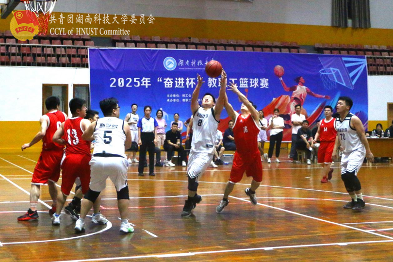 总决赛现场.png