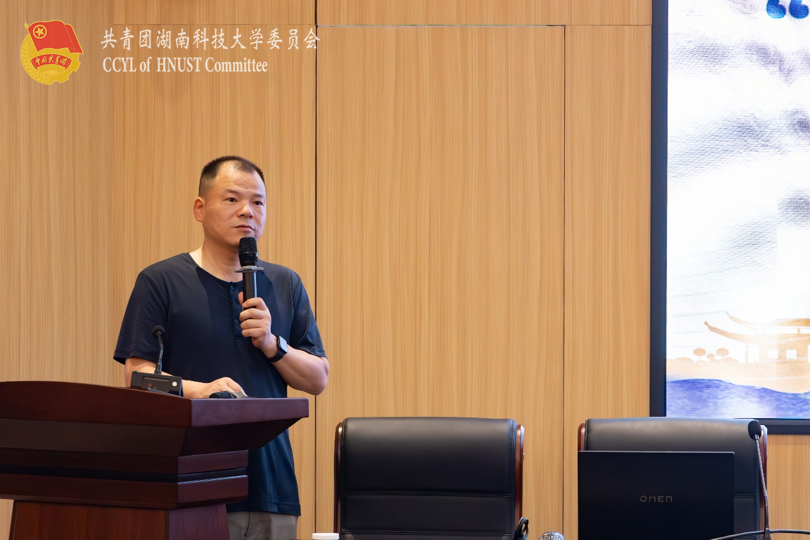信息之光2图片1.png