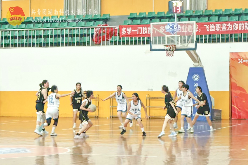 地球科学与空间信息工程学院进攻瞬间.jpg