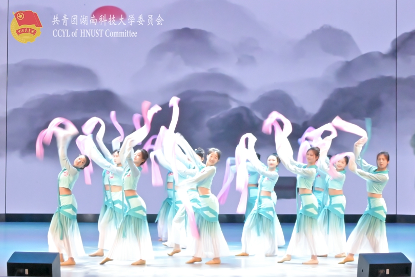开场舞采薇.jpg