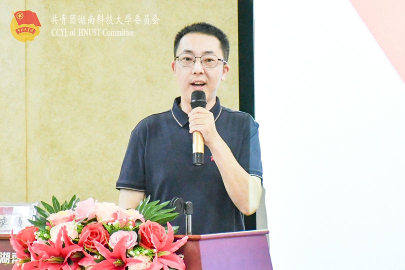 王奕祯老师授课2.jpg