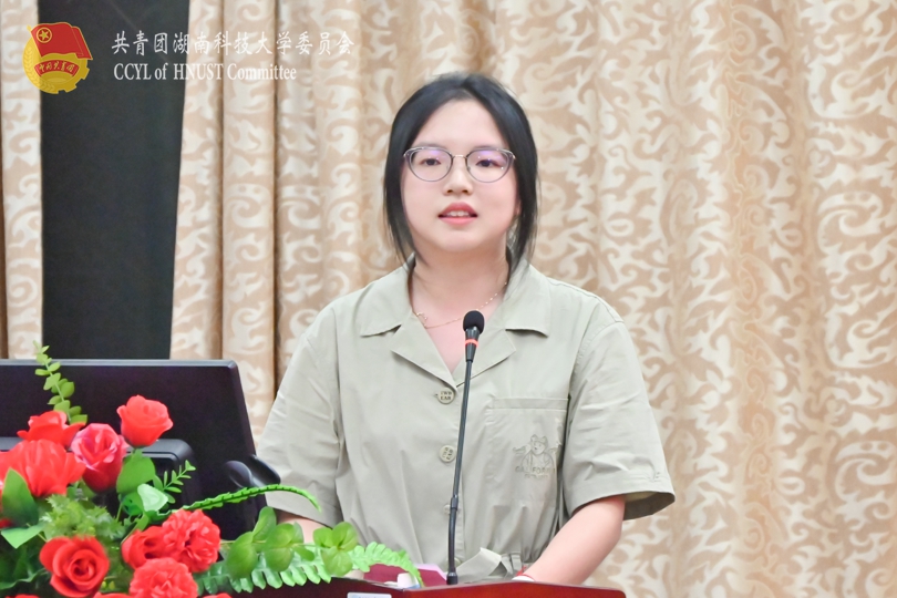 主席团成员张钦钦总结发言.jpg