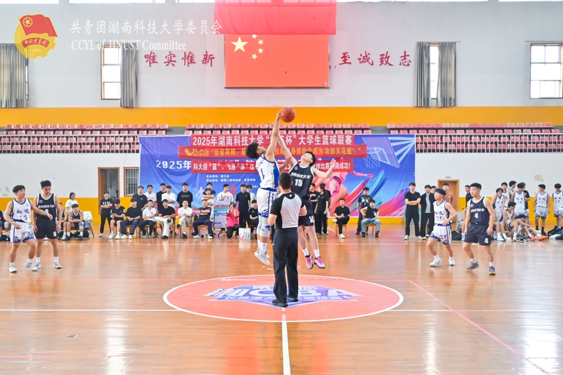 比赛开场.jpg