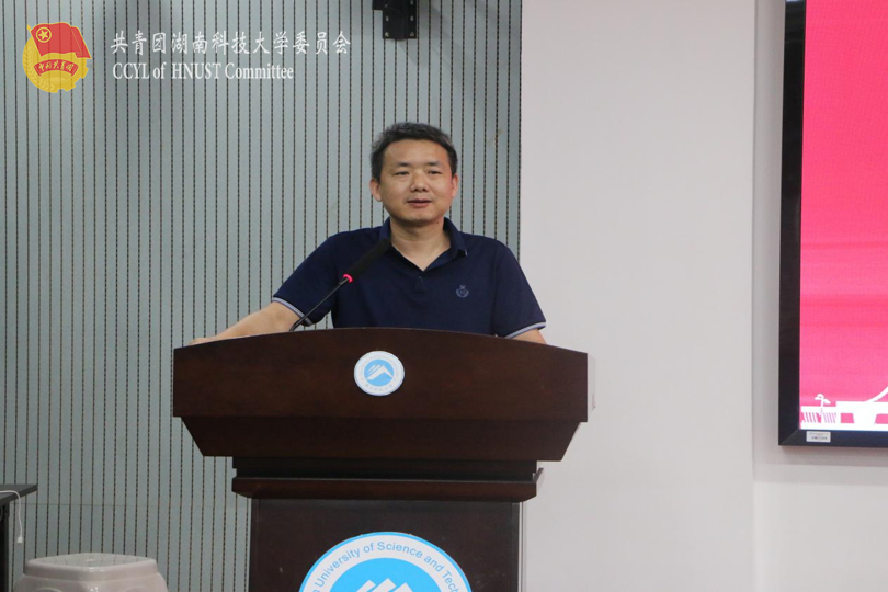 商学院经济学系主任王俊致辞.png