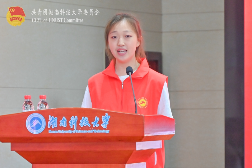 刘子菡.jpg