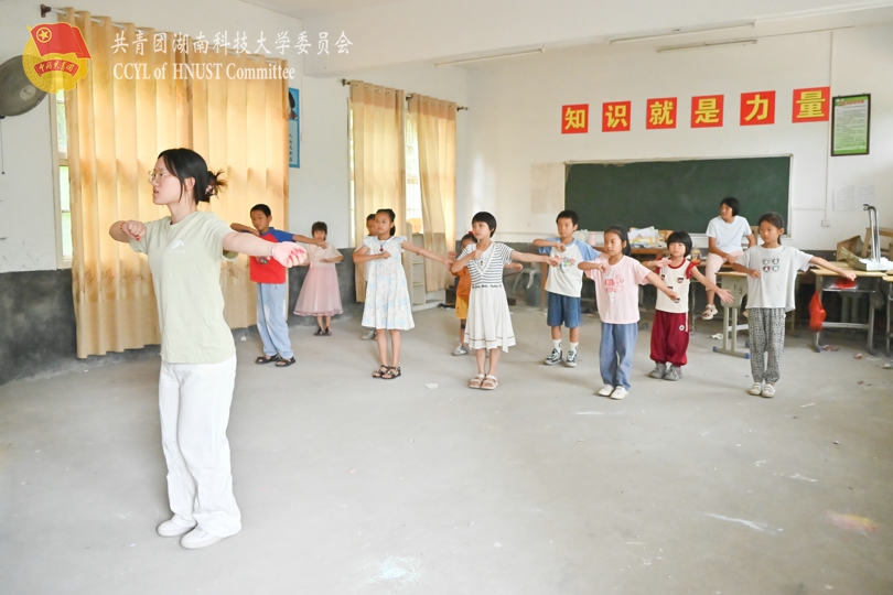 舞蹈课现场.jpg