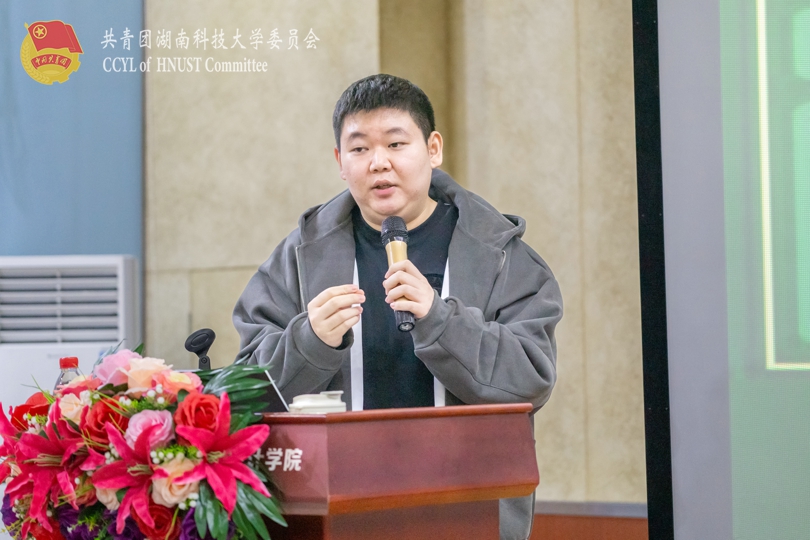 e84d9d93249f47158025f462fcb30910.jpg 领导讲话4.jpg