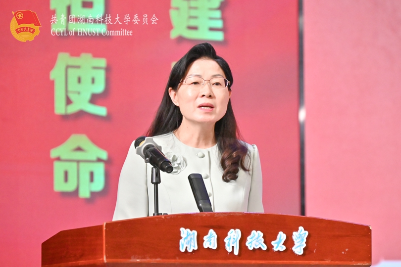 校党委副书记谢慧发言.jpg