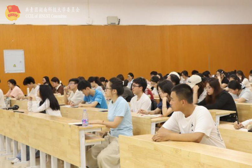 fb3ece23e4434f1aa259da81e6efe643.jpg 培训现场-1.jpg
