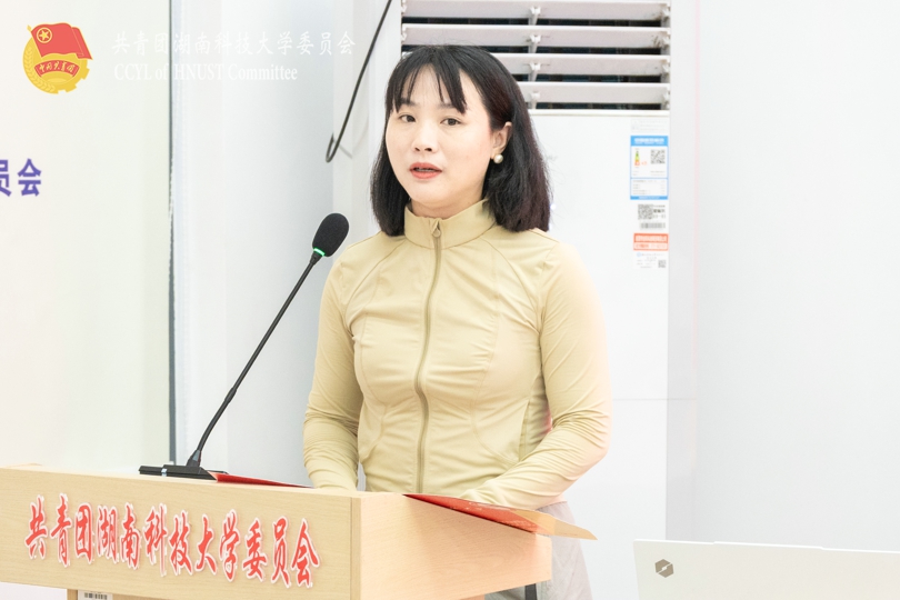 251e2d4ca90e4885aa2a6fc1b6f27bf3.jpg 唐翠柳.jpg