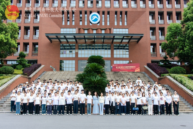 43fdfc5aa95d45b1b04953570fc98116.jpg 合影留念.jpg