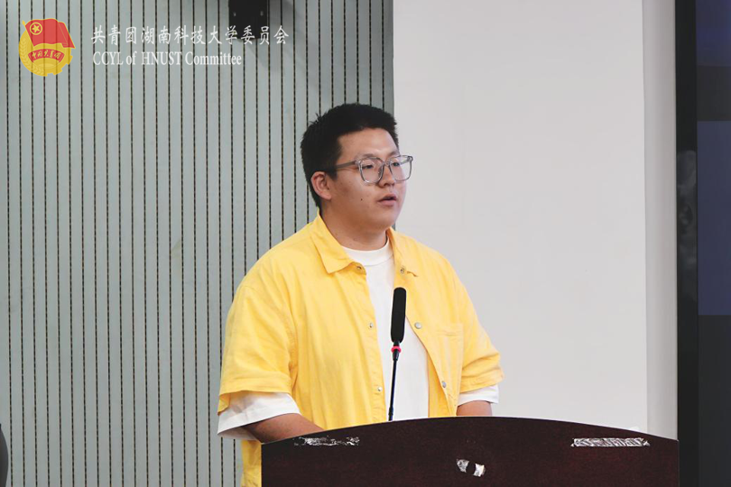 d1861a92636c45ec959972d7520161f3.png 考研学子代表郑森文发言.png