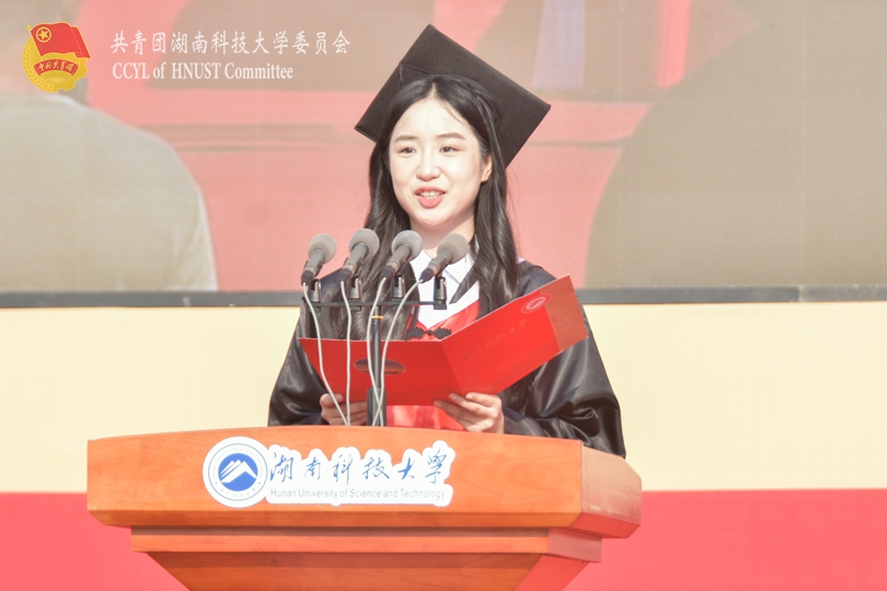 f028c54c3c644d07ad0477ed20facae3.jpg 李烨.jpg