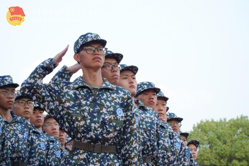3276c34448fe401f93eb8038cad43cc7.png 敬礼姿势展示.png